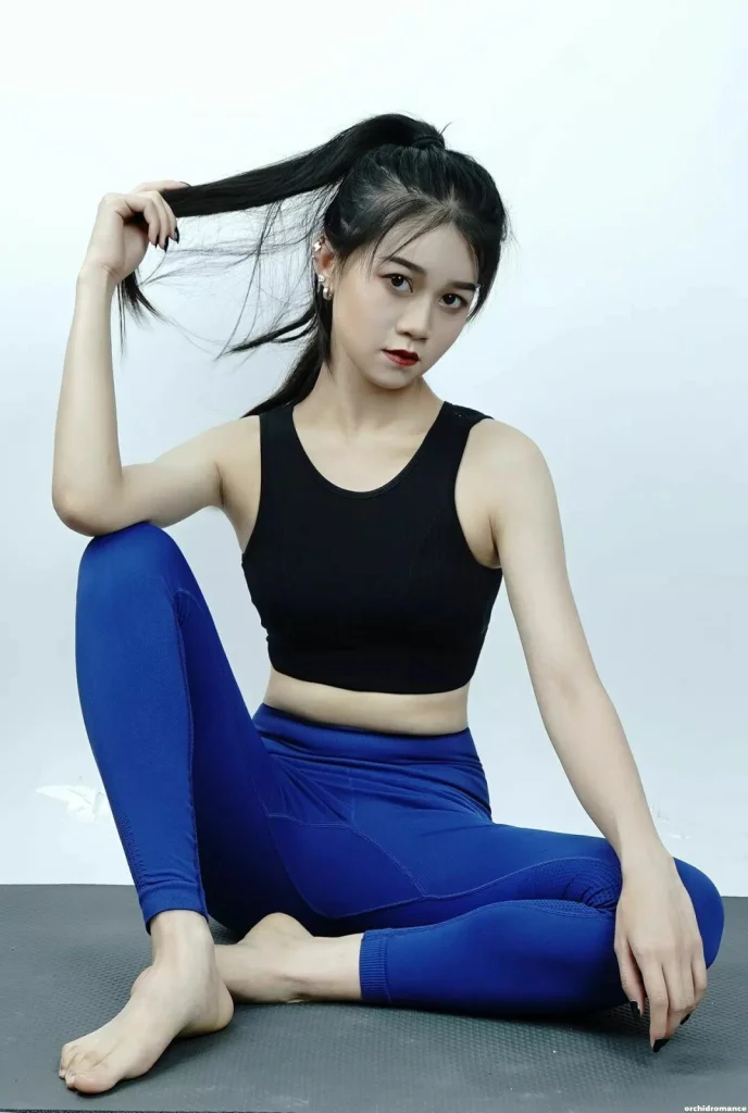 Xinrong, 24